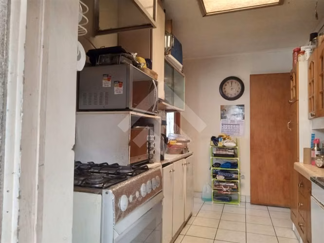 venta de 4 dorm. en Macul, amplios espacios y terreno - Imagen 12