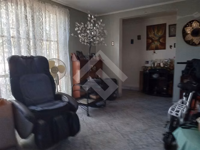 venta de 4 dorm. en Macul, amplios espacios y terreno - Imagen 5