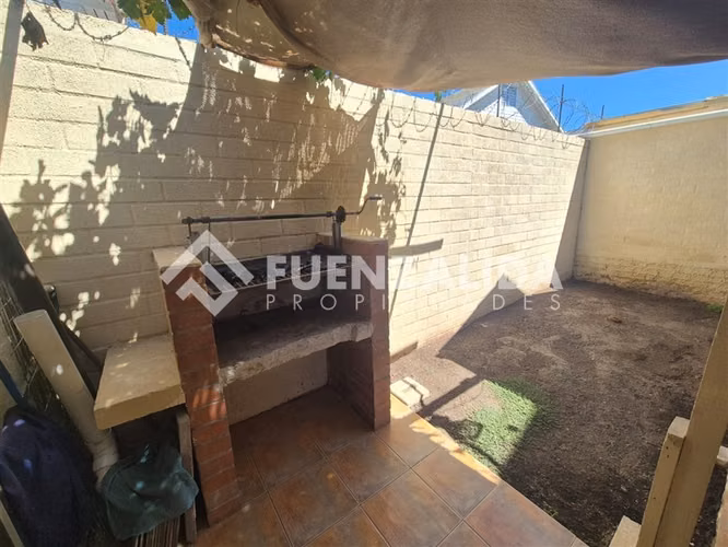 Casa en venta de 3 dorm. en Maipú