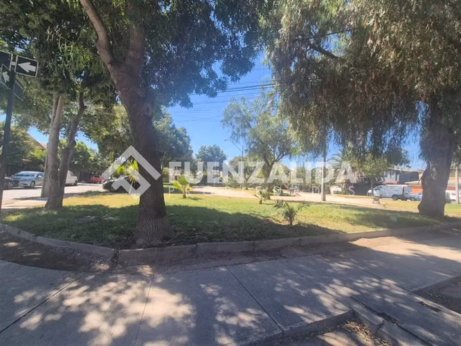 Casa en venta de 3 dorm. en Maipú