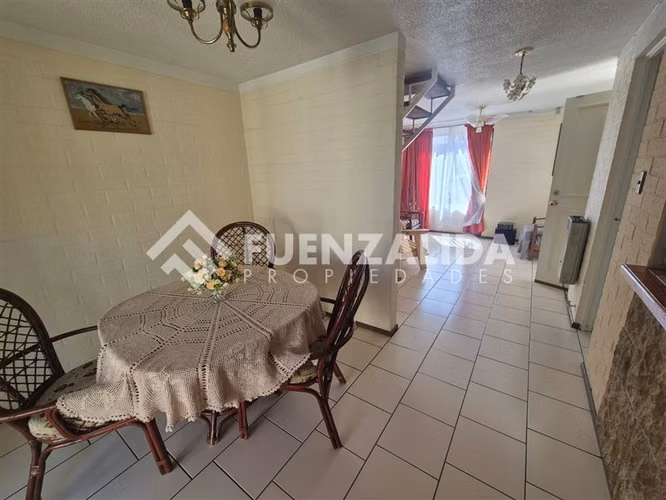 Casa en venta de 3 dorm. en Maipú