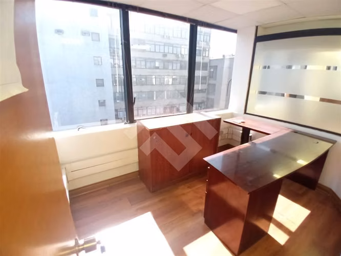 Oficina en arriendo en Santiago - Imagen 11