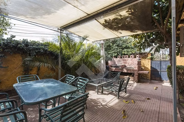 Casa en venta de 6 dorm. en Las Condes - Imagen 5