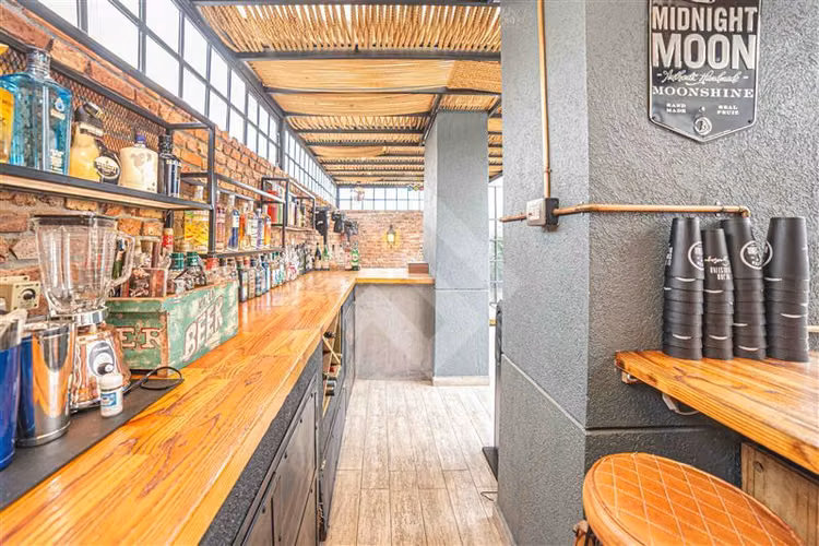 Penthouse Bar en Las Condes
