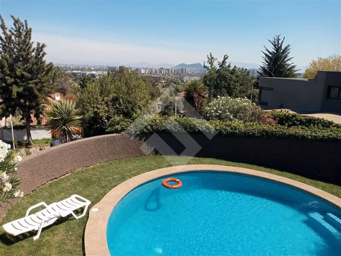 Departamento en venta de 3 dorm. en Las Condes