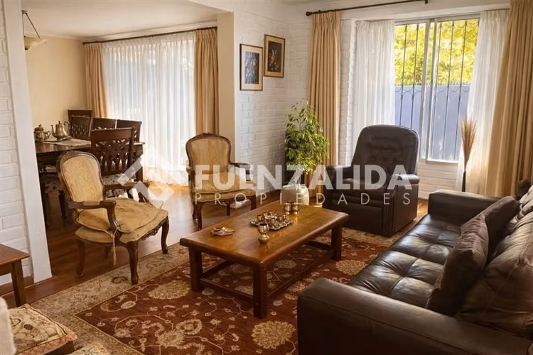 Casa en venta de 3 dorm. en Las Condes