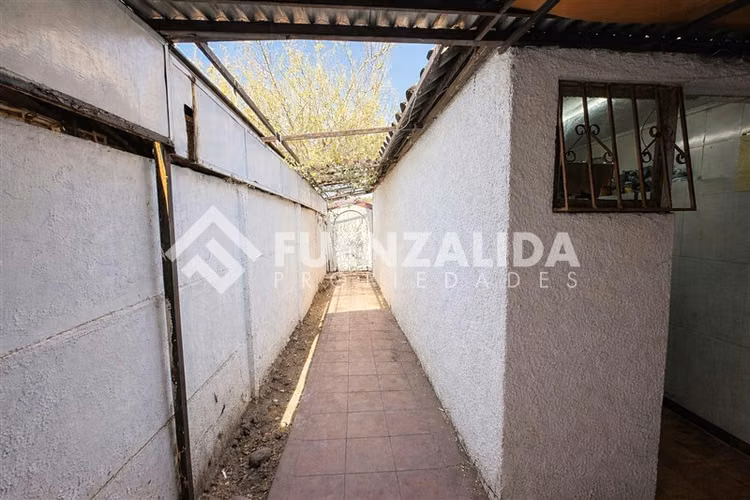 Casa en venta de 3dorm, 2Baños Santa Raquel/Trinidad.