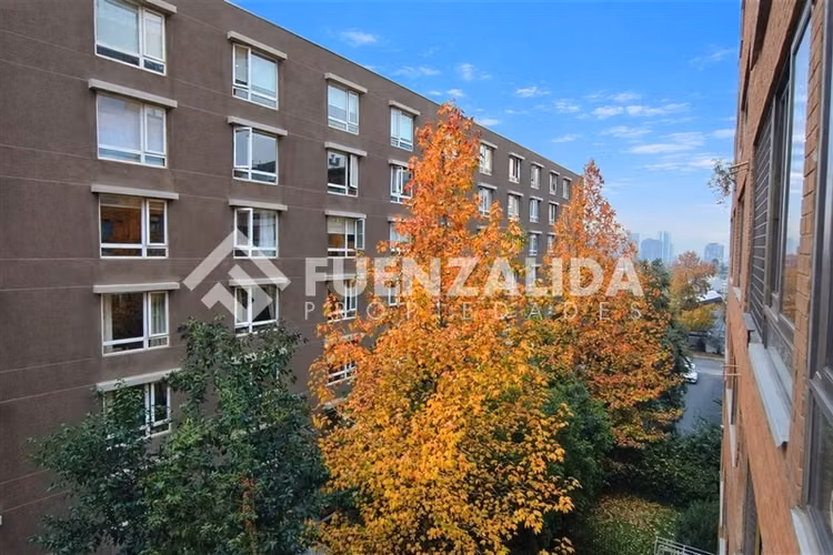 Departamento en venta de 3 dorm+ Hab servicio en Las Condes