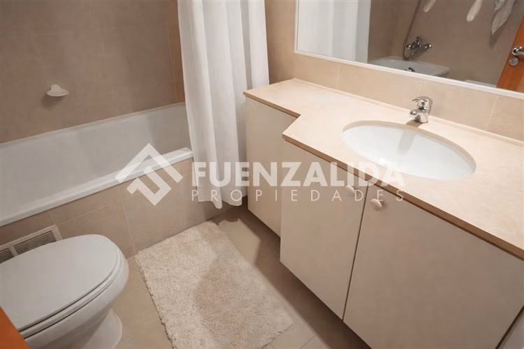 Departamento en venta de 3 dorm+ Hab servicio en Las Condes