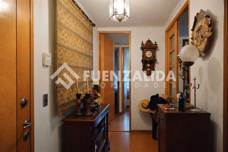 Departamento en venta de 3 dorm+ Hab servicio en Las Condes