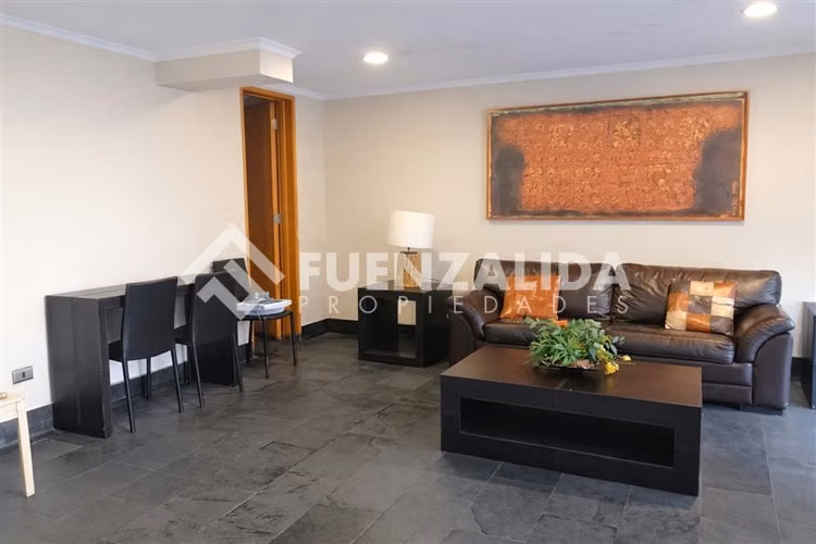 Departamento en venta de 3 dorm+ Hab servicio en Las Condes