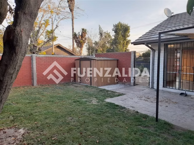Casa Remodelada en Venta de 4 dormitorios en Las Condes