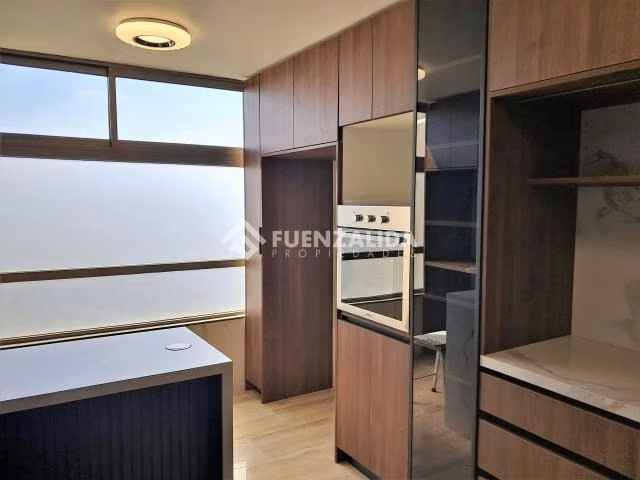 Departamento en venta de 3 dorm. en Vitacura