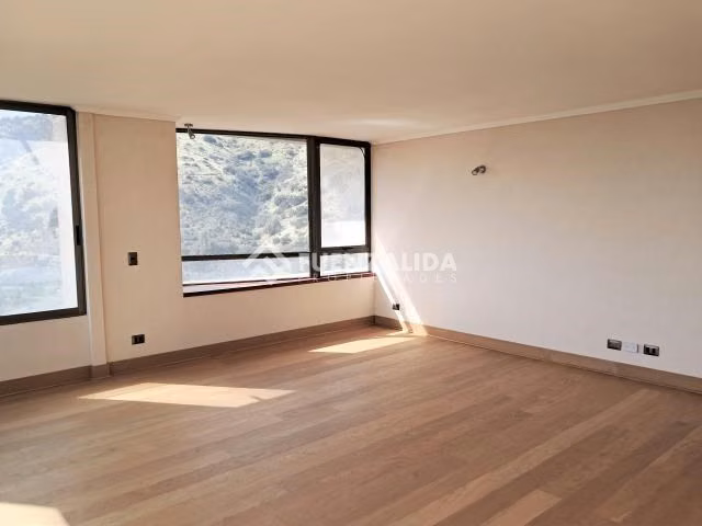 Departamento en venta de 3 dorm. en Vitacura