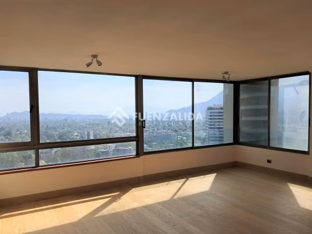 Departamento en venta de 3 dorm. en Vitacura