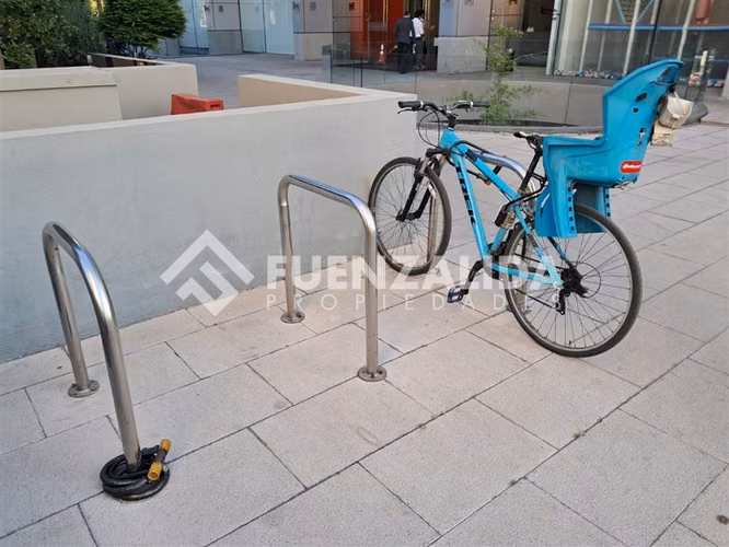 Oficina venta Kennedy /Gerónimo Alderete Vitacura 4 Privados