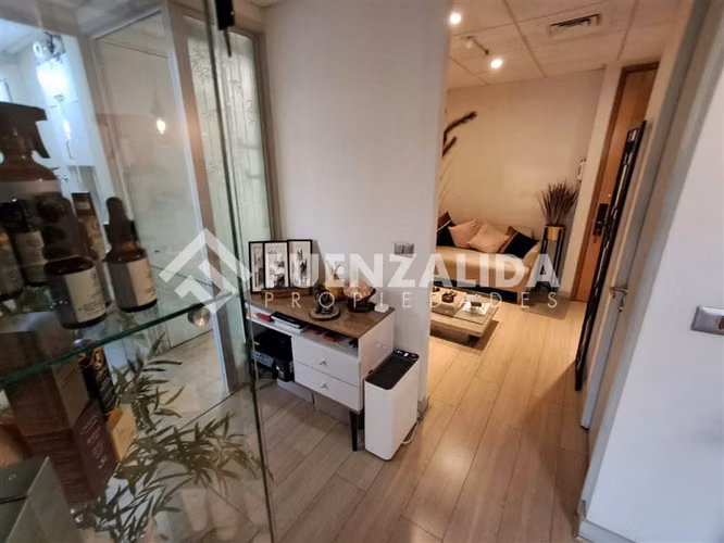 Oficina venta Kennedy /Gerónimo Alderete Vitacura 4 Privados