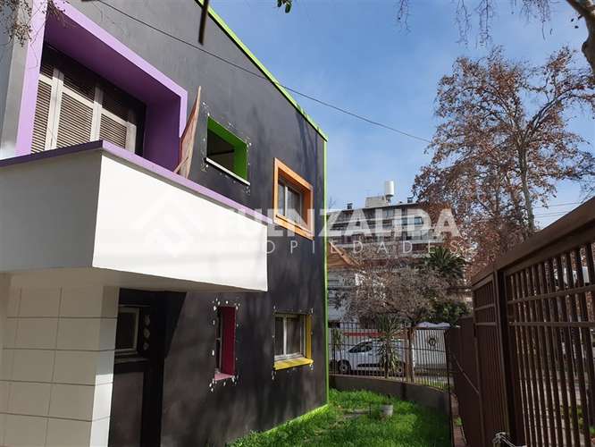 Gran Casa Comercial en venta Sector Las Lilas Providencia - Imagen 7