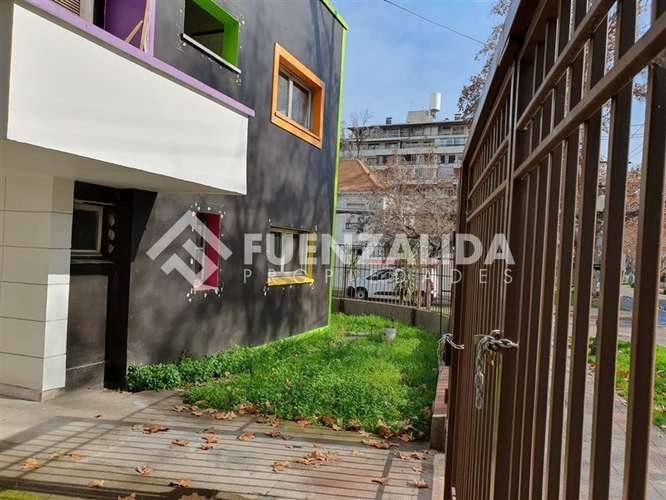 Gran Casa Comercial en venta Sector Las Lilas Providencia - Imagen 11