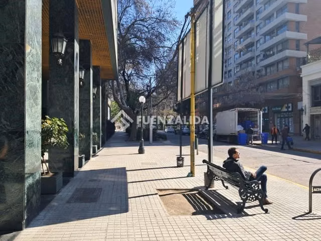 Oficina en venta en Providencia