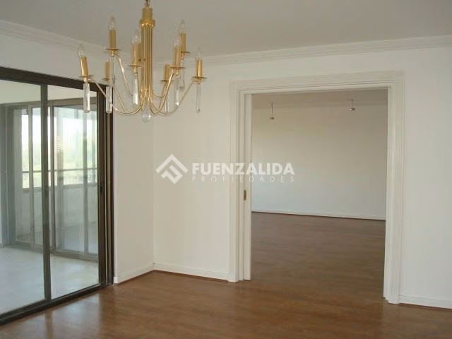 Departamento en venta de 3 dorm. en Vitacura