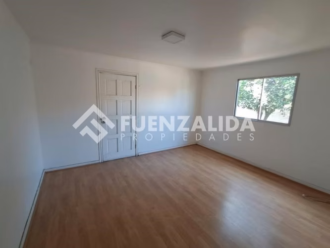 Casa en venta de 4 dorm. en Las Condes