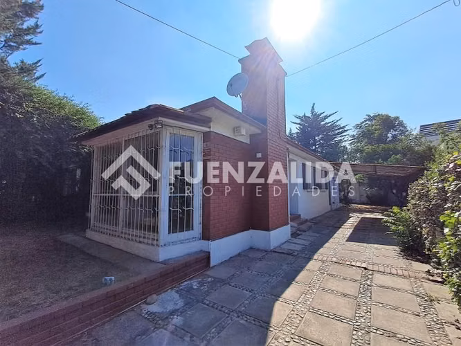 Casa en venta de 4 dorm. en Las Condes