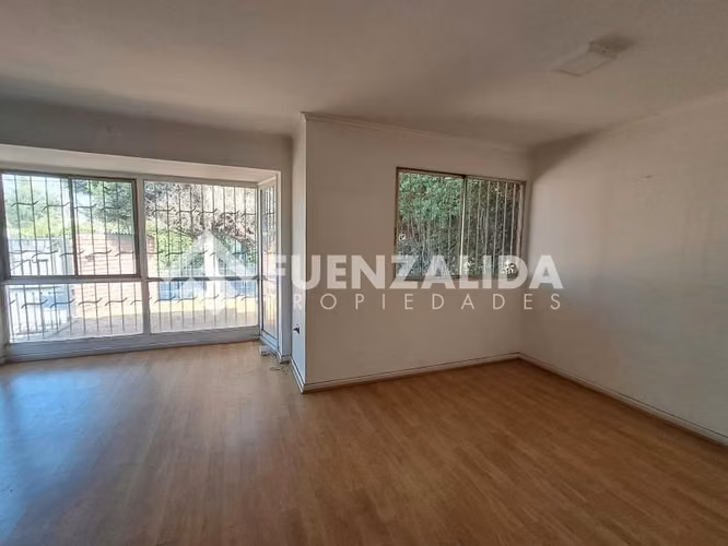 Casa en venta de 4 dorm. en Las Condes