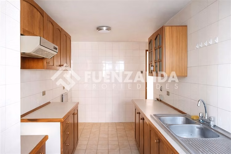 Departamento en venta de 3 dorm. en Las Condes