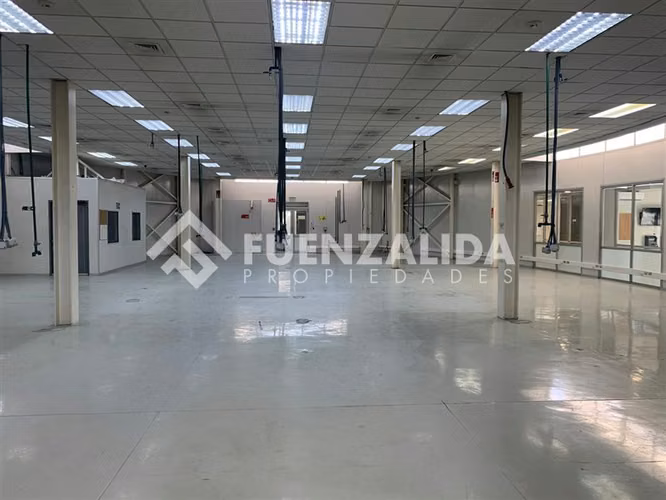 Industrial en arriendo en Pudahuel