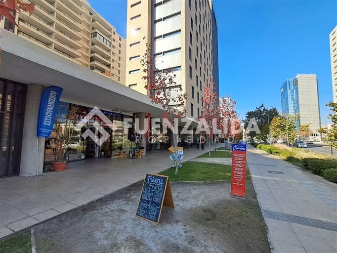 Local Comercial Arriendo Manquehue-Los Militares Las Condes