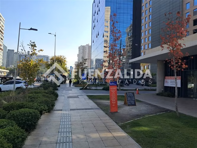 Local Comercial Arriendo Manquehue-Los Militares Las Condes