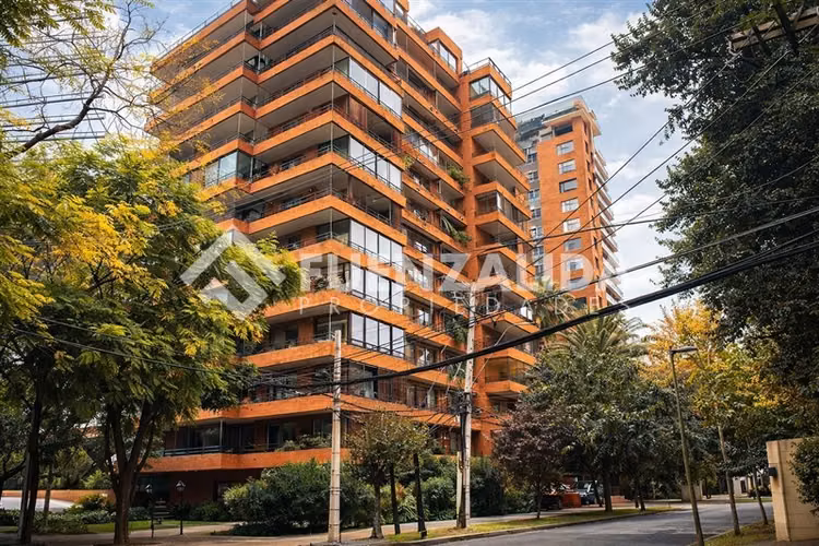 Departamento en venta de 3 dorm. en Las Condes