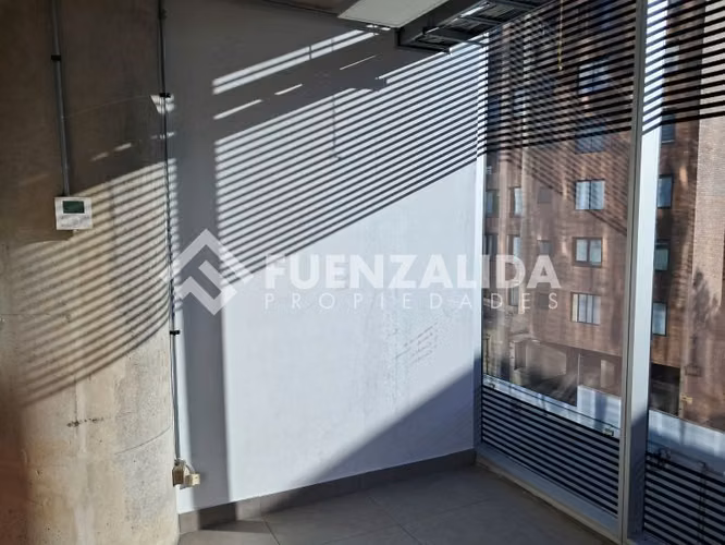 Oficina en arriendo en Las Condes..metro Los Dominicos