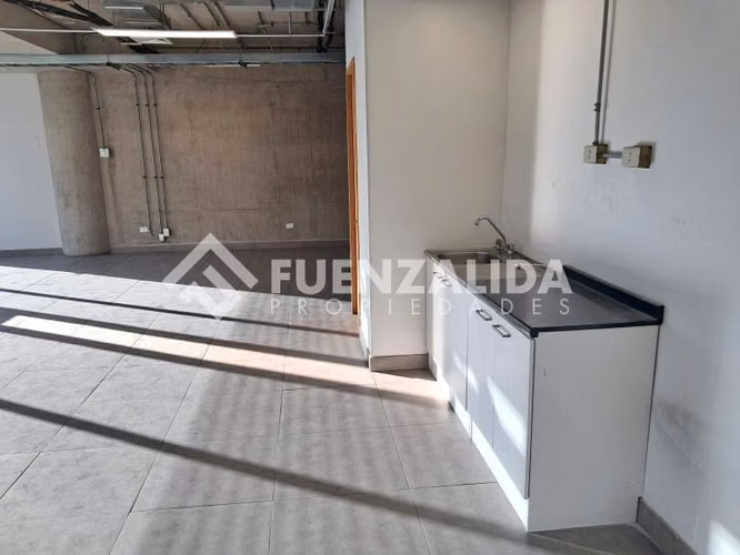 Oficina en venta en Las Condes...metro Los Dominicos. - Imagen 5