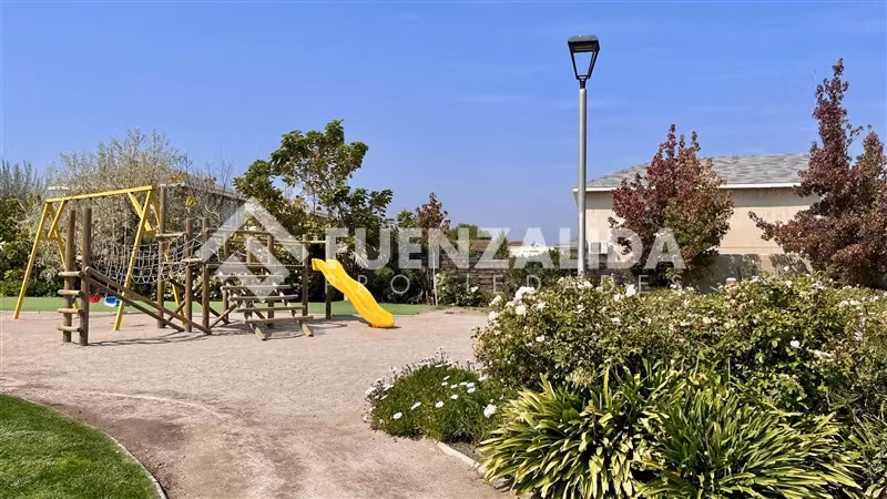 Casa en venta de 3 dorm. en Padre Hurtado