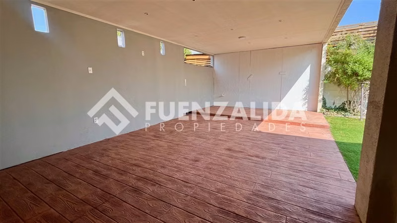 Casa en venta de 3 dorm. en Padre Hurtado