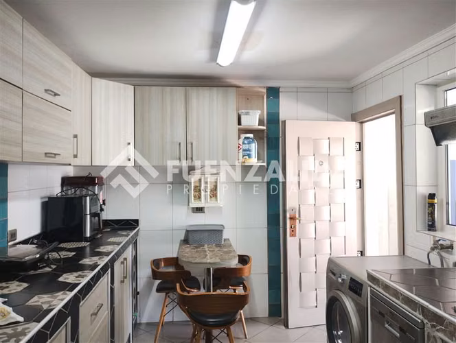 Casa en venta de 5 dorm. en La Reina