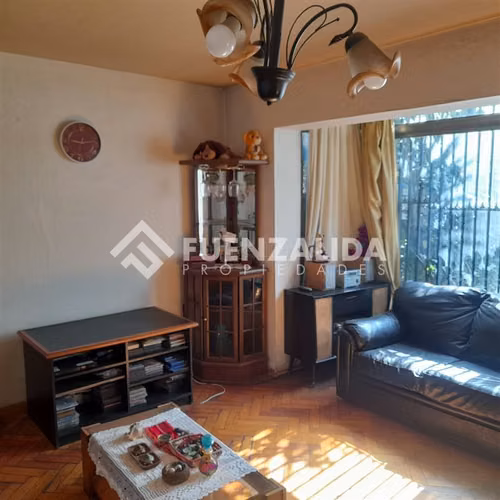 Casa en venta de 5 dorm. en Ñuñoa