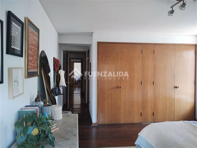 Departamento en venta de 3 dorm. en Las Condes