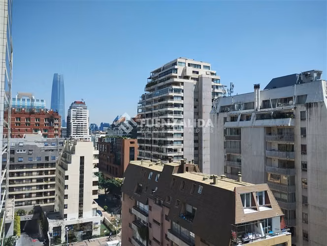 Departamento en venta de 3 dorm. en Las Condes