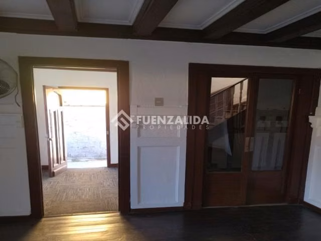 Casa en venta de 4 dorm. en Ñuñoa