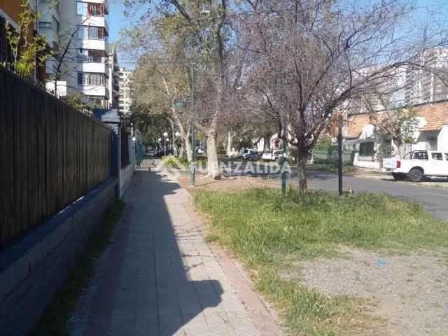 Casa en venta de 4 dorm. en Ñuñoa