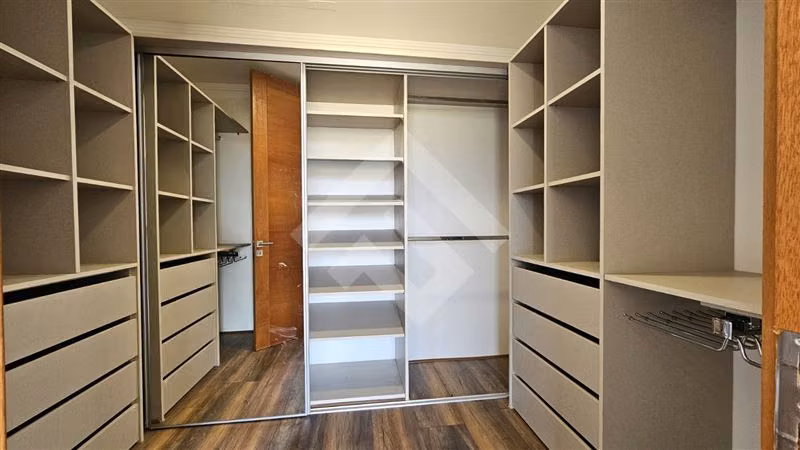 Casa en venta de 4 dorm. en Padre Hurtado