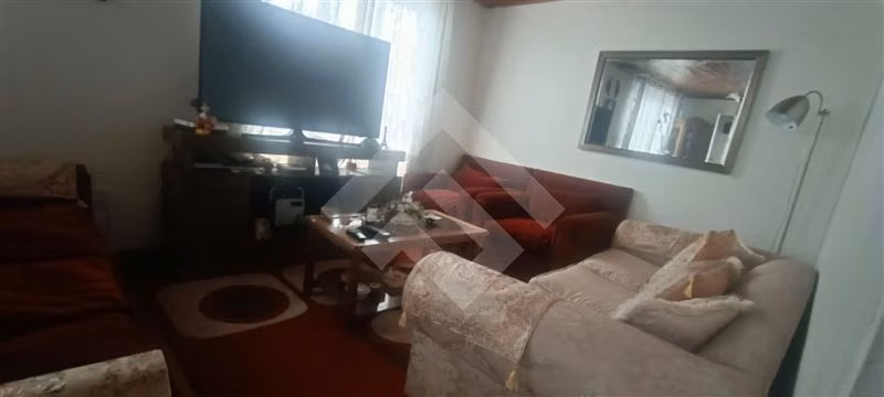 Casa en venta de 3 dorm con local comercial en Padre Hurtado