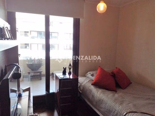 Departamento en venta de 2 dorm. en Vitacura
