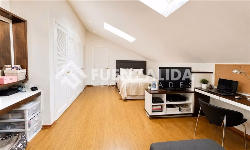 Departamento en venta de 5 dorm. en Vitacura