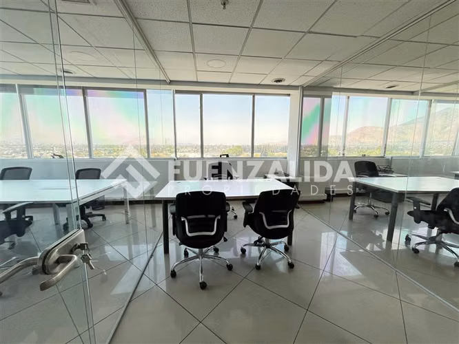 Excelente Oficina amoblada en arriendo en Huechuraba