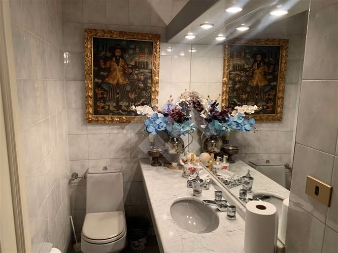 Departamento en venta de 3 dorm. en Las Condes