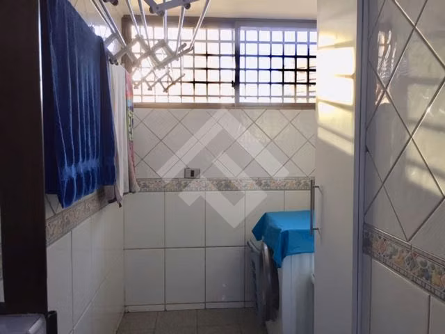 Departamento en venta de 3 dorm. en Las Condes